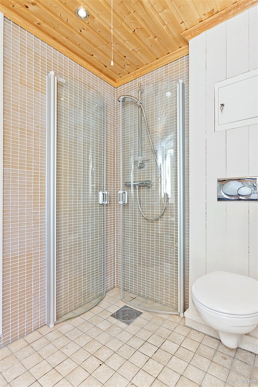 Bad med dusjhjørne Galleribilde