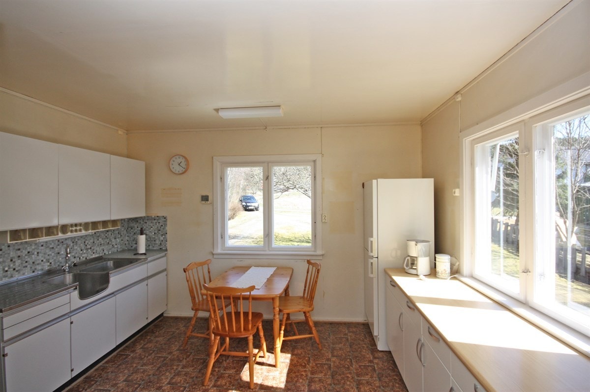 Kjøkken med spiseplass Galleribilde