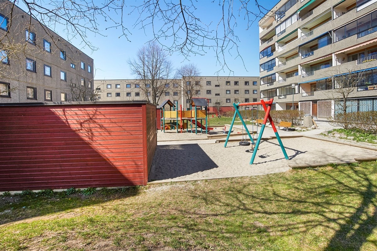 Lekeplass på Borettslagets fellesarealer Galleribilde