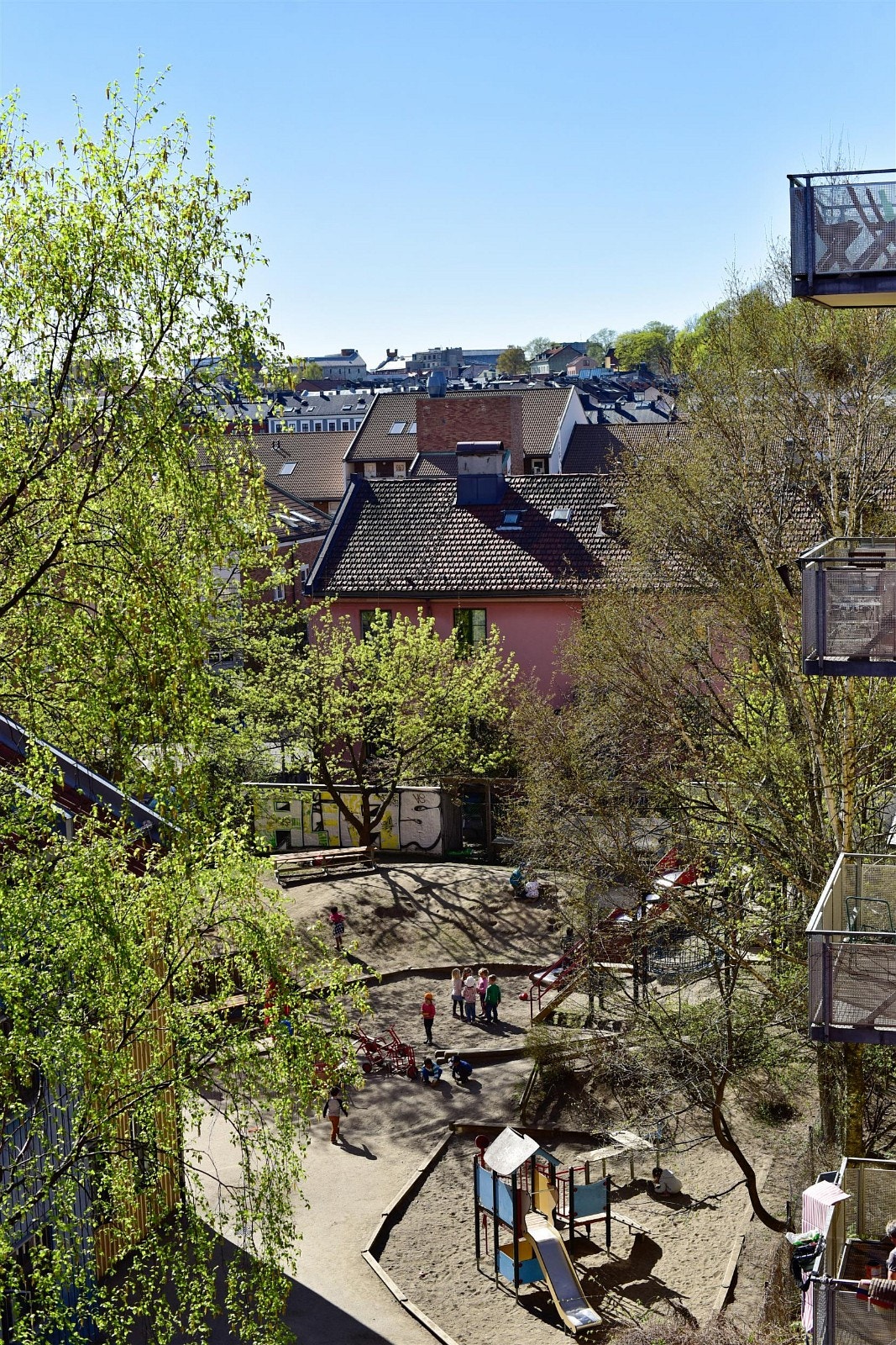 Fra takterrassen har du god oversikt. Galleribilde