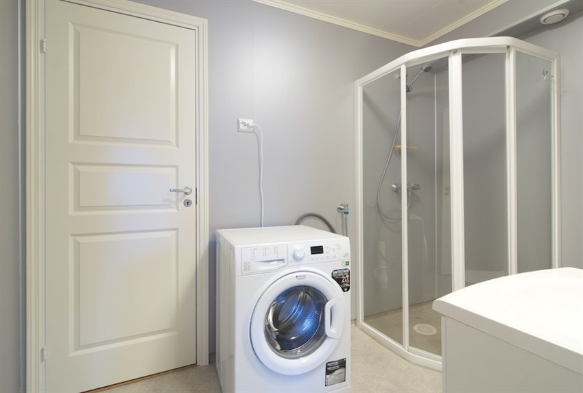 Boenhet 1 - Bad med dør til teknisk rom - U.etg. Galleribilde