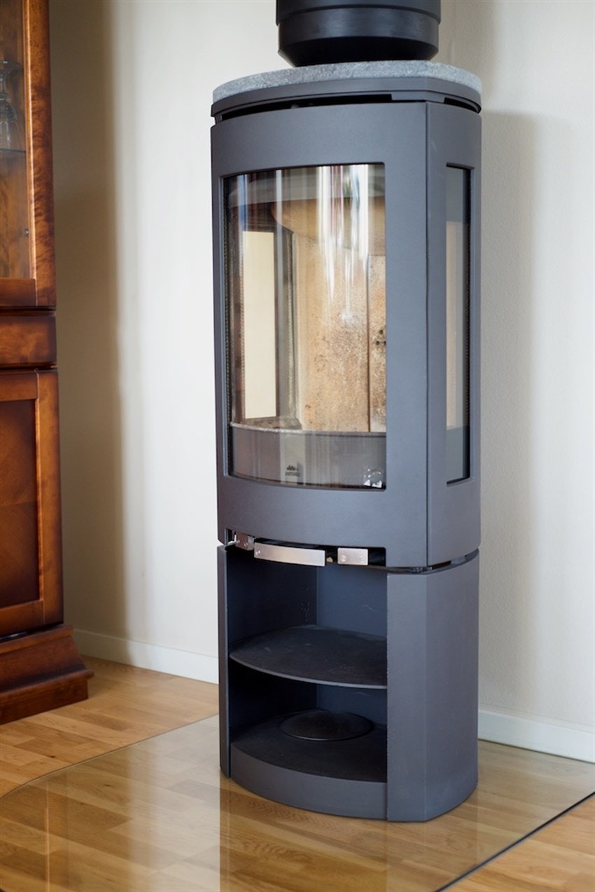 Rentbrennende peisovn plassert i stue 1. etg Galleribilde