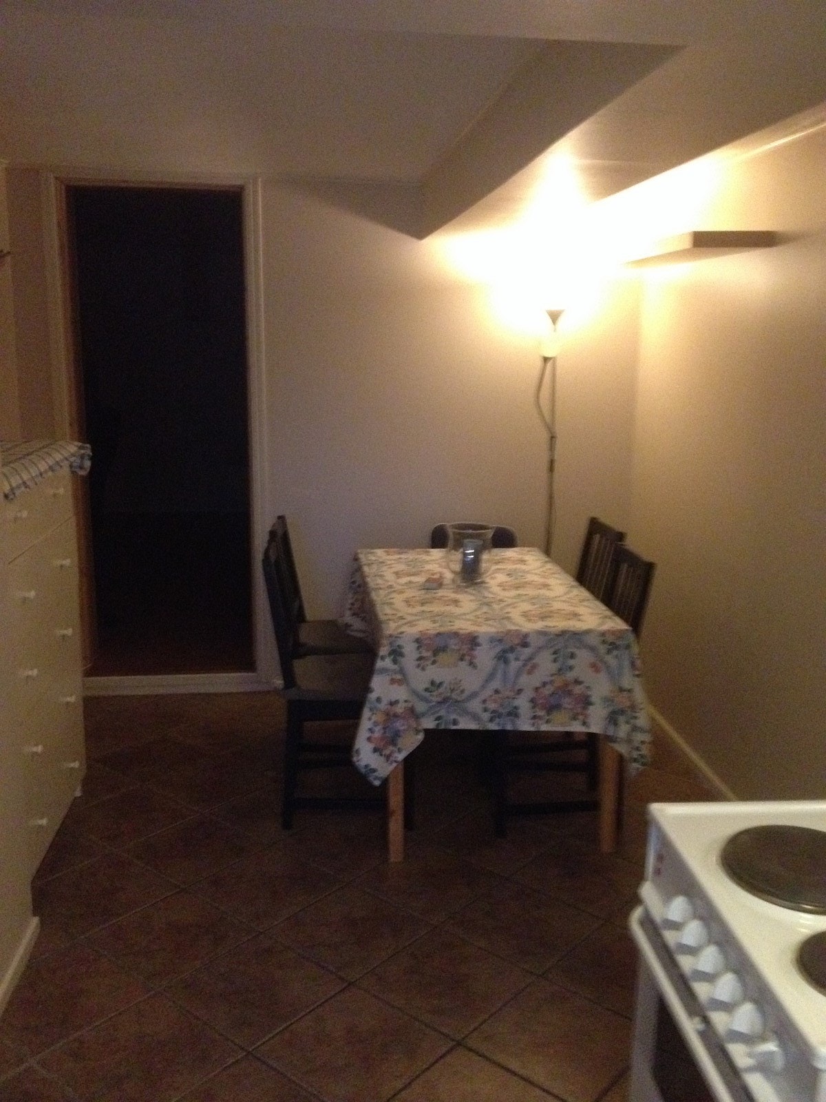 Oppholdsrom med spiseplass Galleribilde