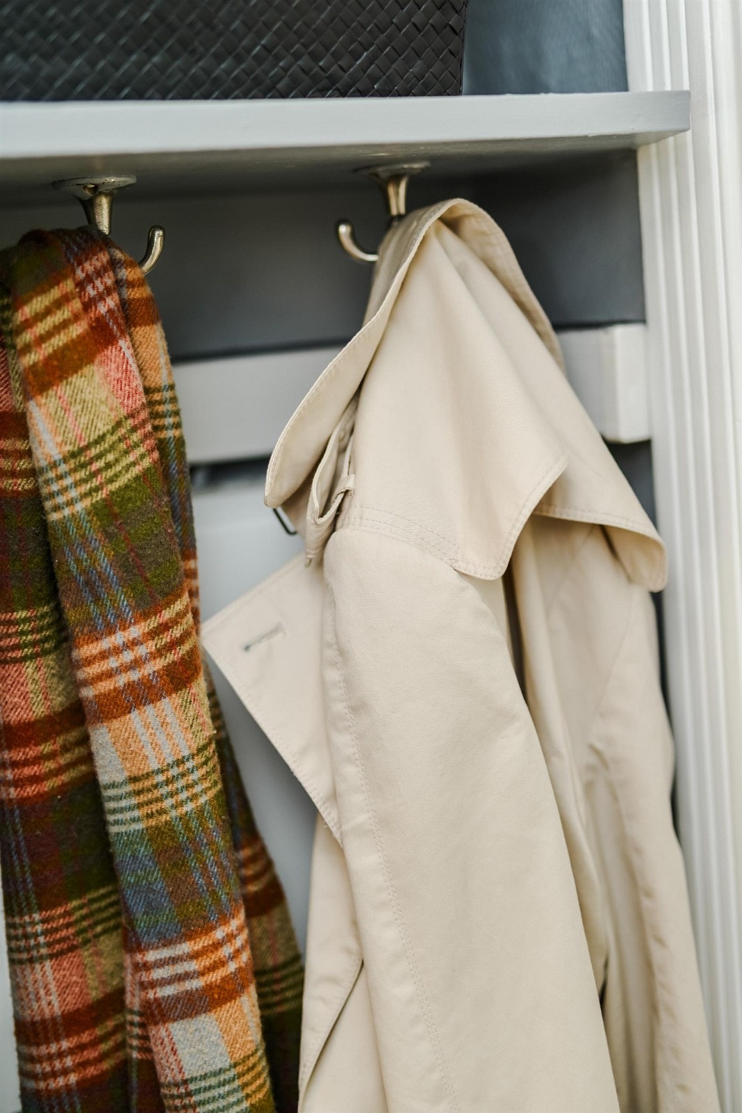 Detalj fra entre, plass til yttertøy og accessories. Galleribilde