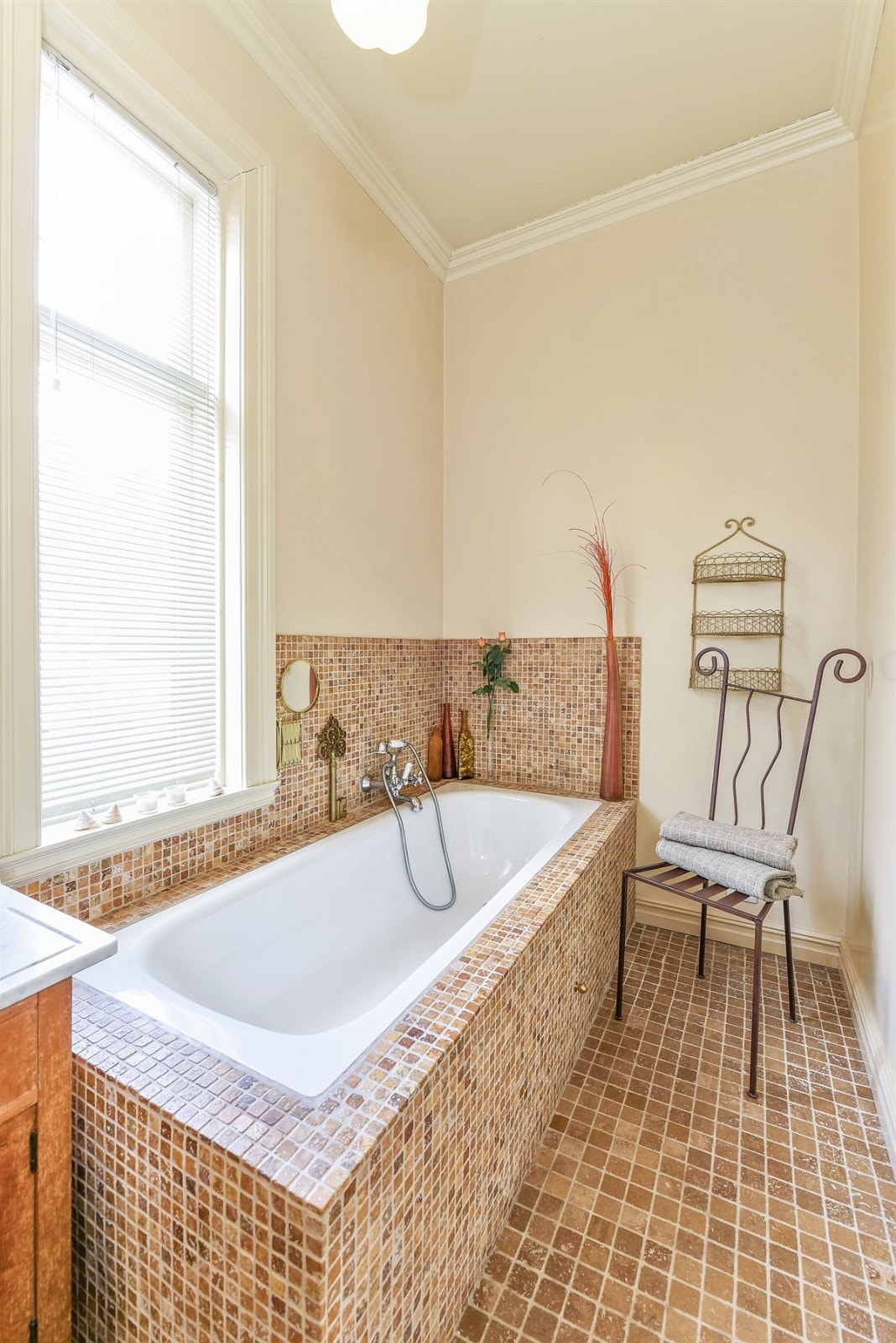 Bad 1. etasje. Galleribilde