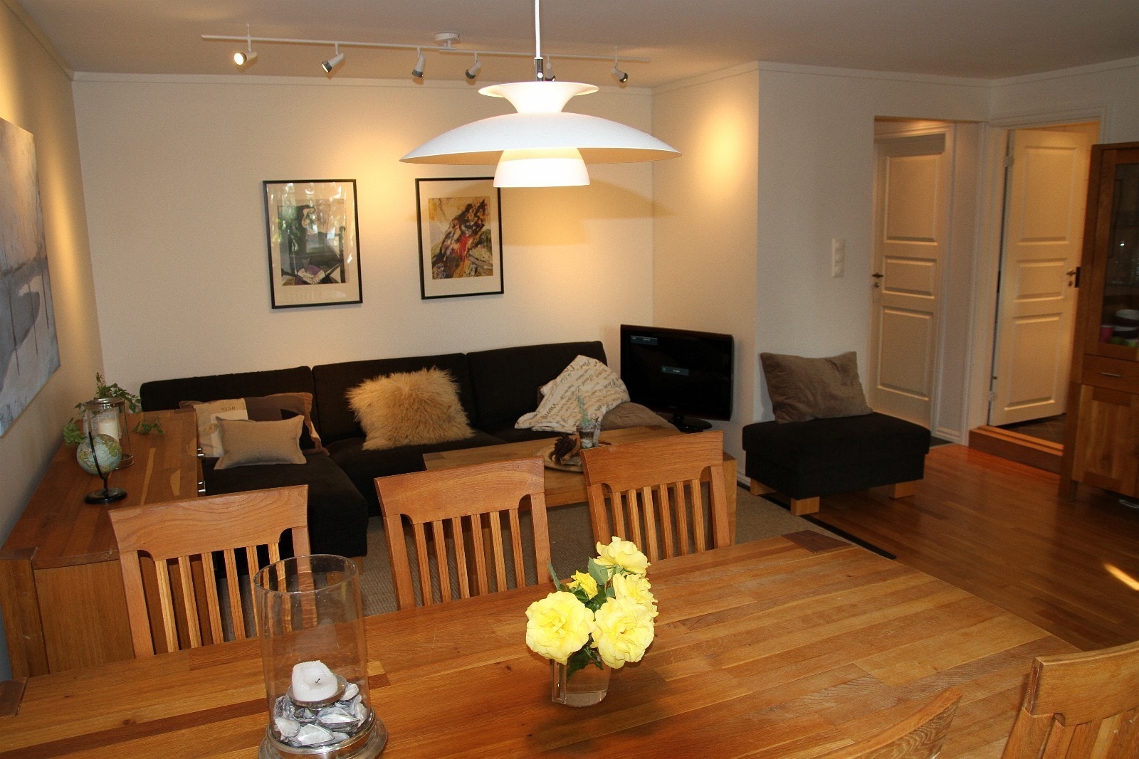 Stue og spiseplass Galleribilde