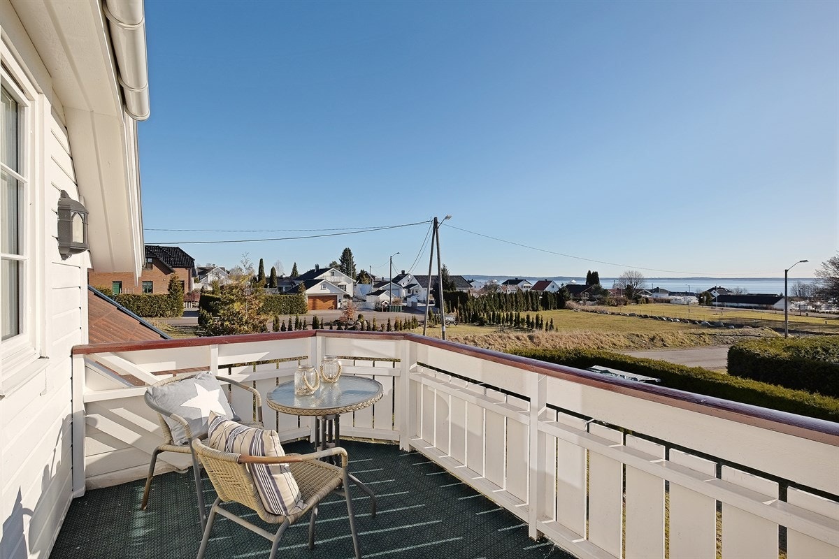 Fra loftstua er det utgang til balkong Galleribilde