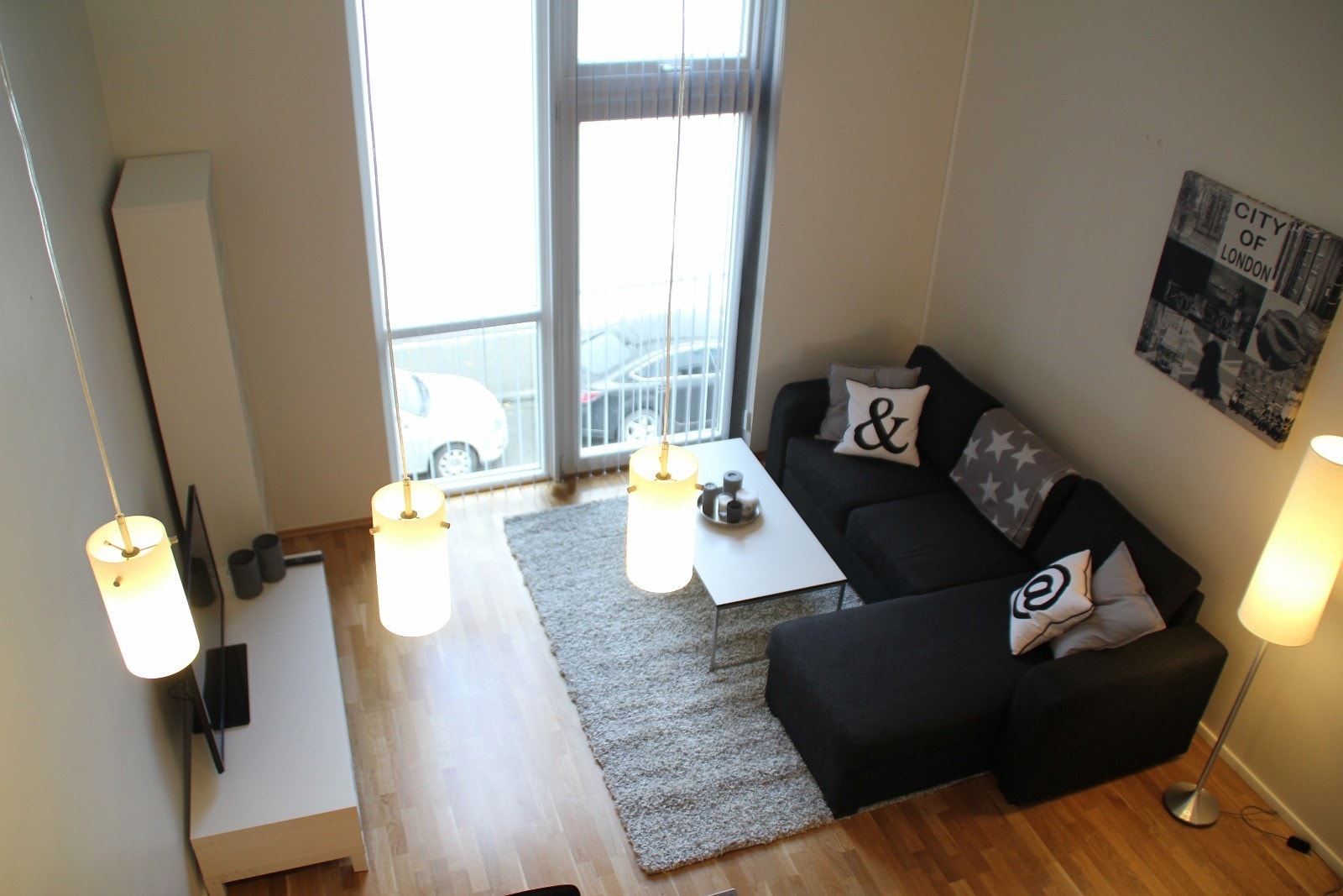 Stue (utsikt fra hemsen.) Galleribilde