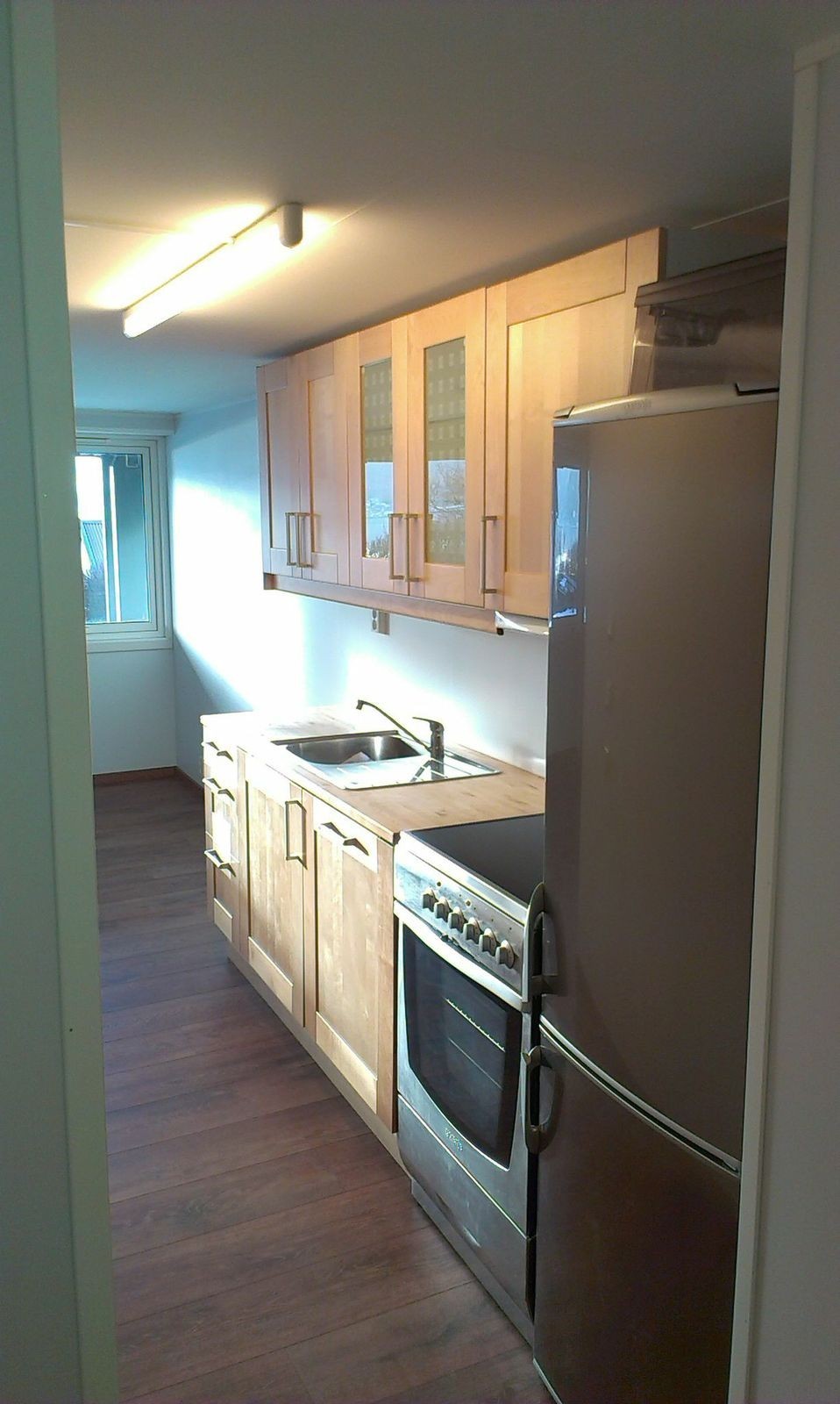 Kombiskap og komfyr Galleribilde