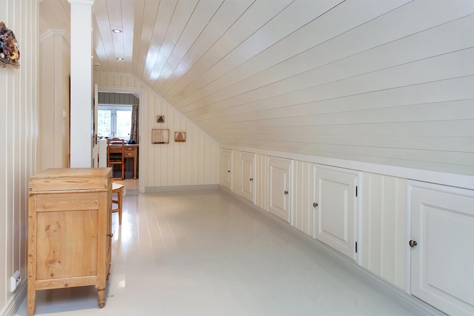 Fra gangen i loftsetasjen i hytten Galleribilde