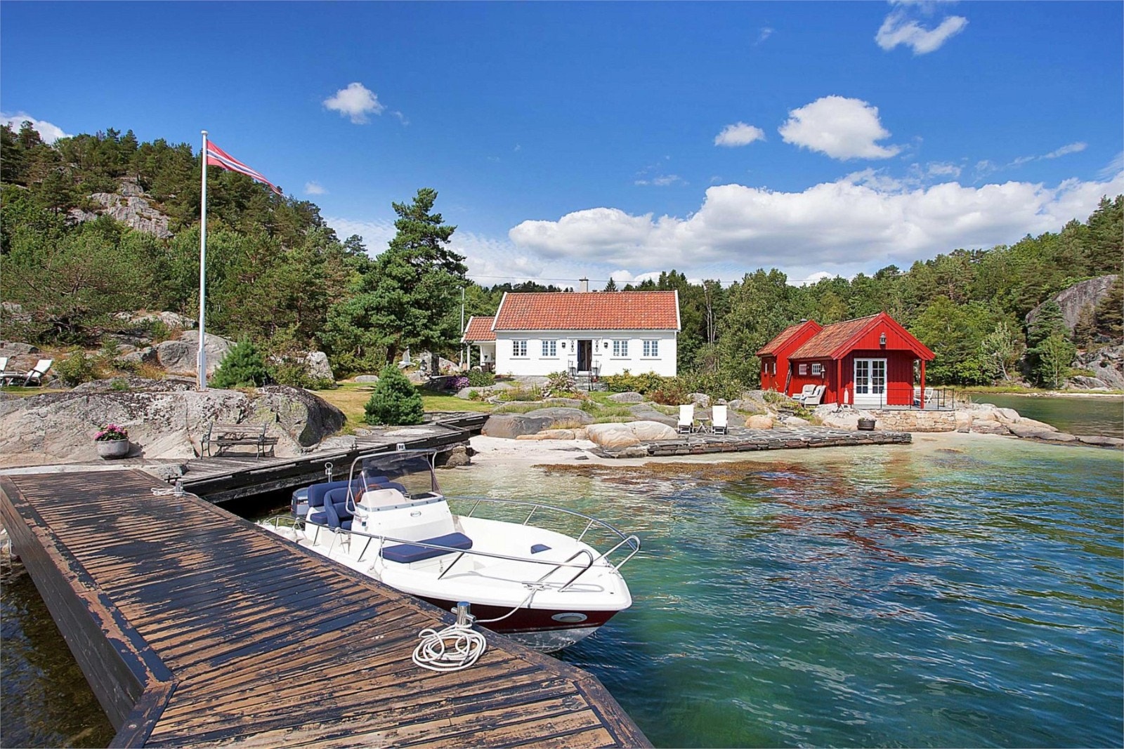 Ekte Sørlandsidyll på Lauvstøholmen Galleribilde