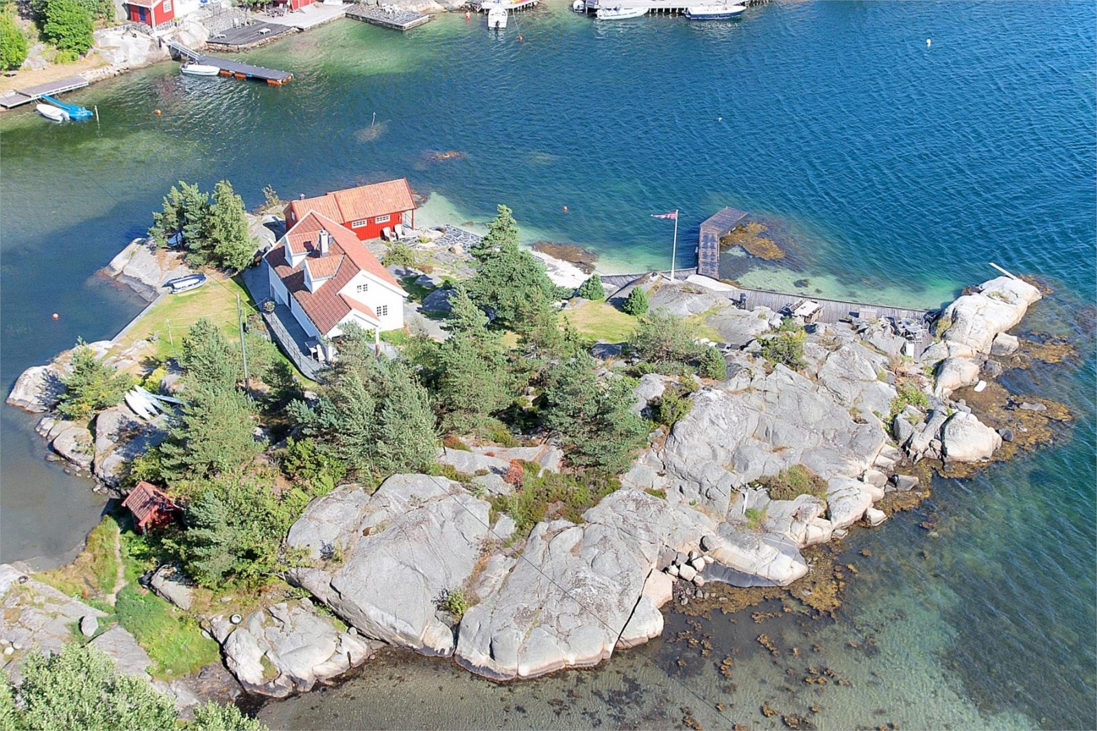 Flyfoto over holmen Galleribilde