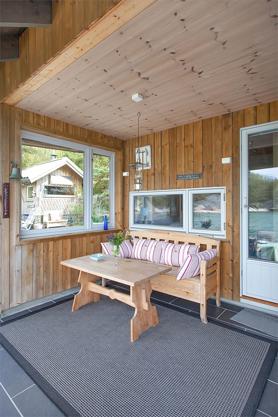 Overbygd platting utenfor hovedsoverommet Galleribilde