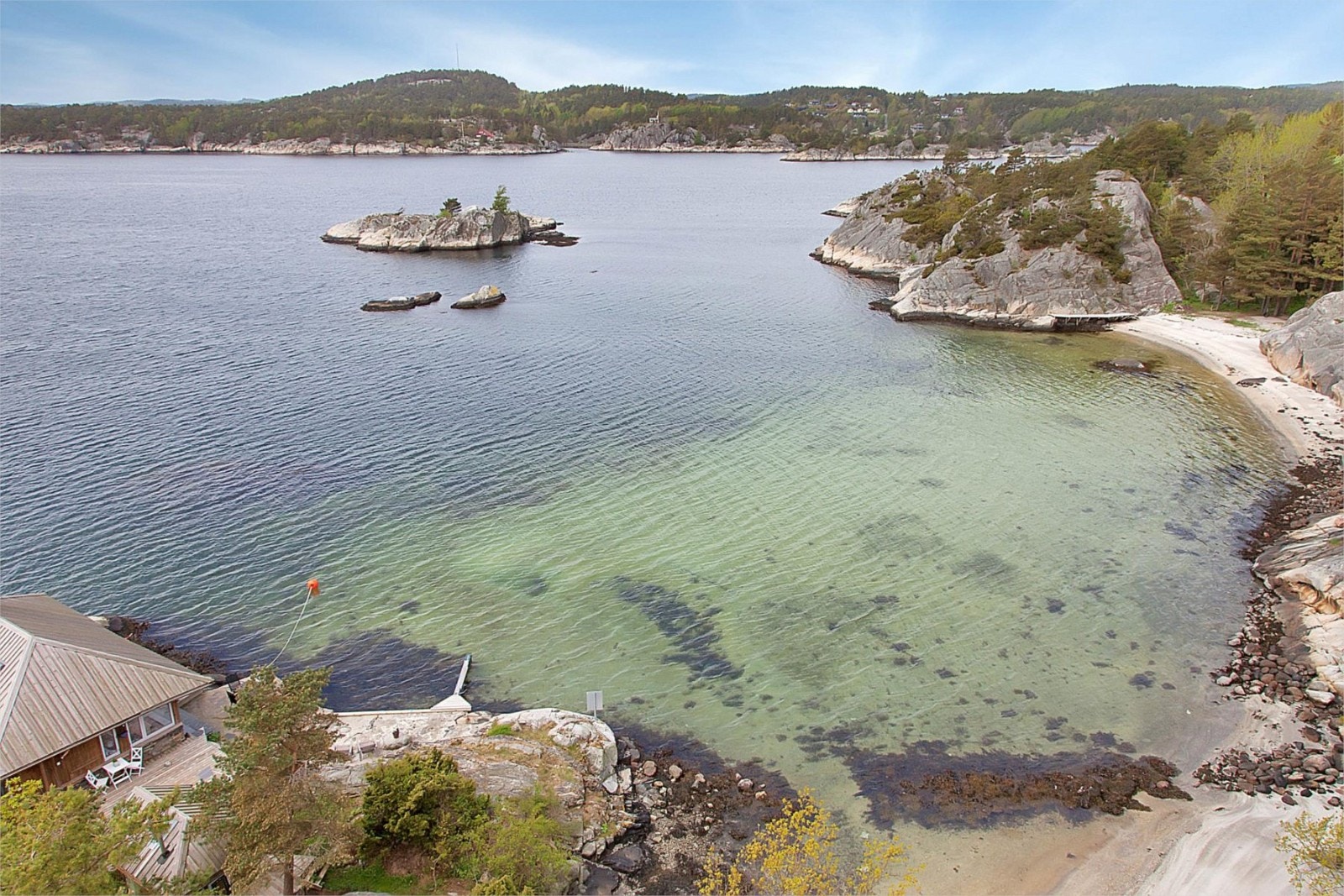 Fra den idylliske bukten på siden Galleribilde