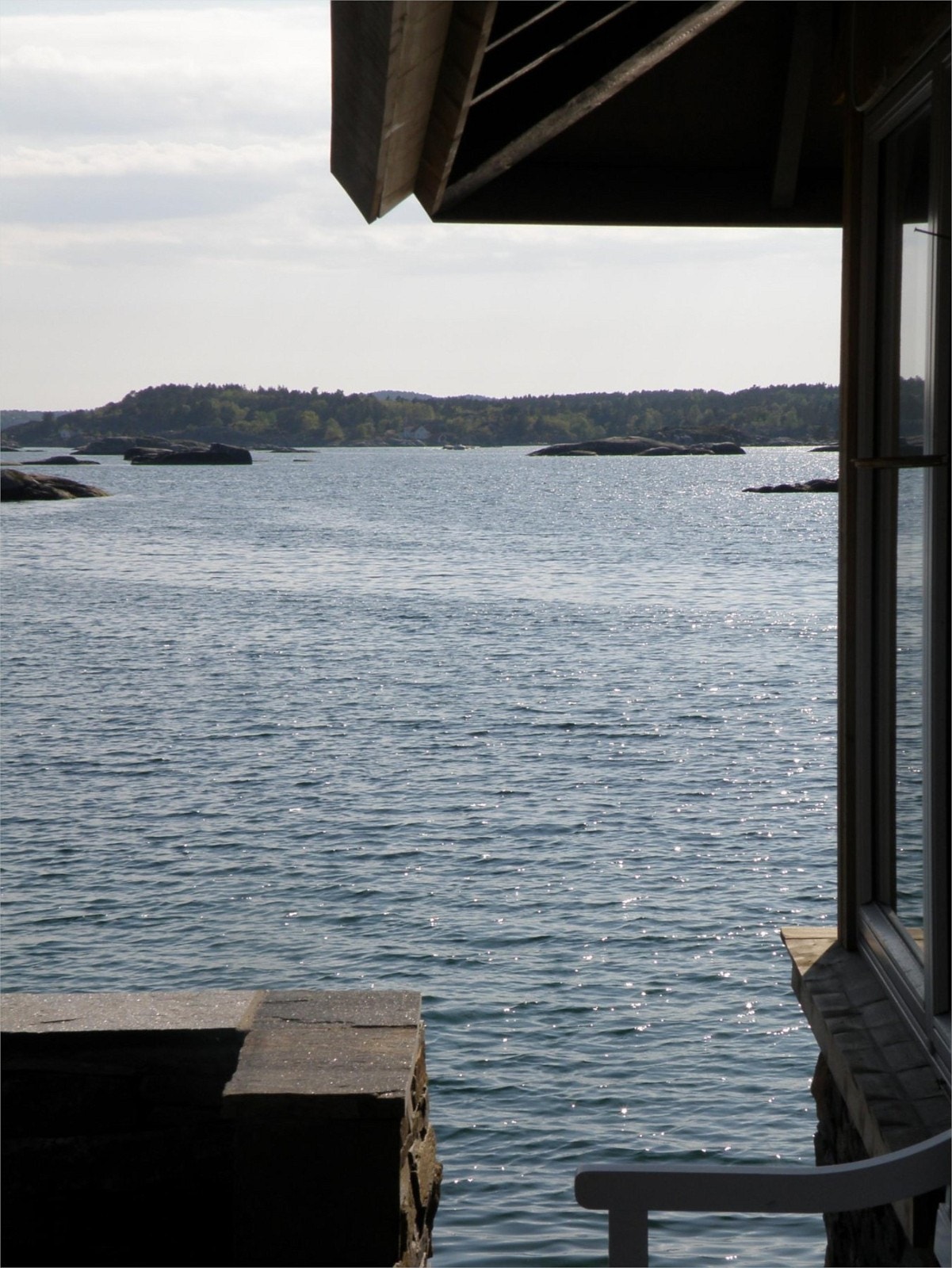 Fra plattingen på siden av hytta Galleribilde