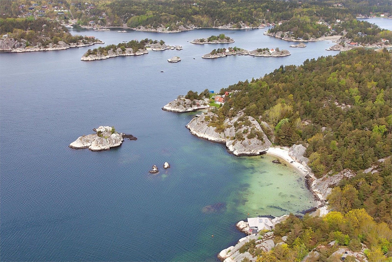 Flyfoto over området og Blindleia øverst Galleribilde
