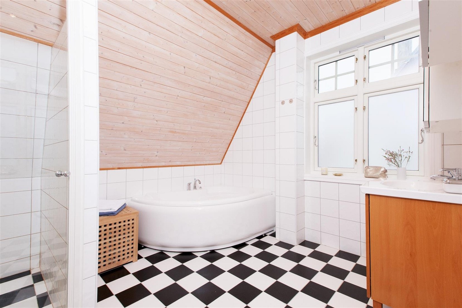 Badet i 2. etasje. Galleribilde