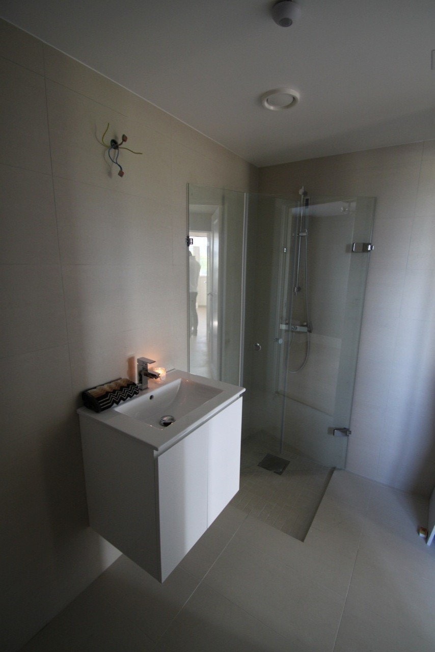 Bad med opplegg for vaskemaskin. Galleribilde