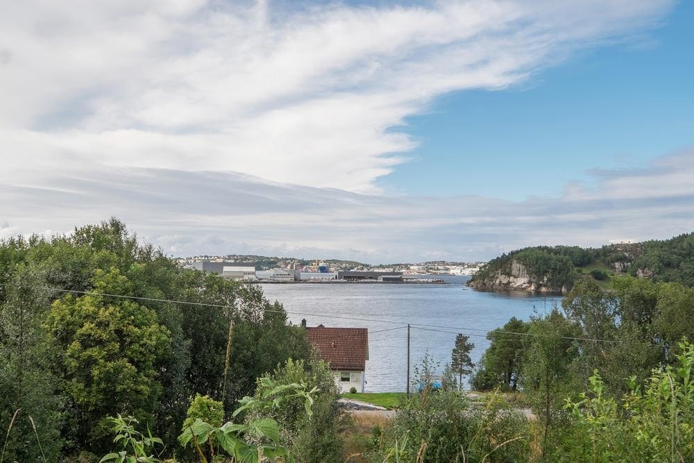 Flott utsikt mot Bolgvågen/ Husøya og Nordlandet Galleribilde