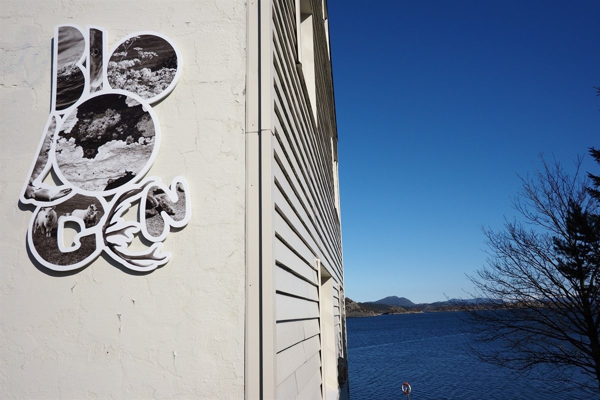 Proaktiv: Biologen Herdla. Deilig å ta seg en lunsj eller middag her etter en fin søndagstur på Herdla og valen. Galleribilde