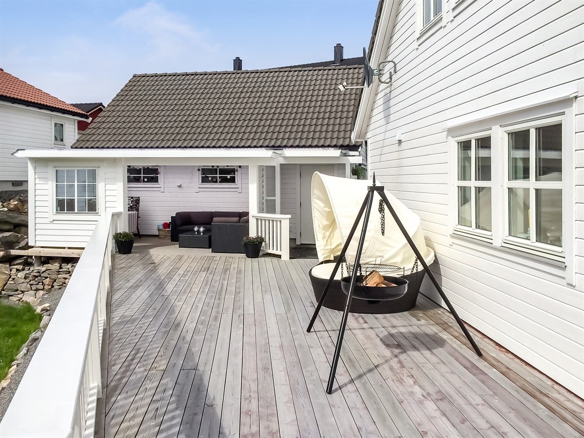 Proaktiv: God plass til det man ønsker av møblement på terrassen. Galleribilde