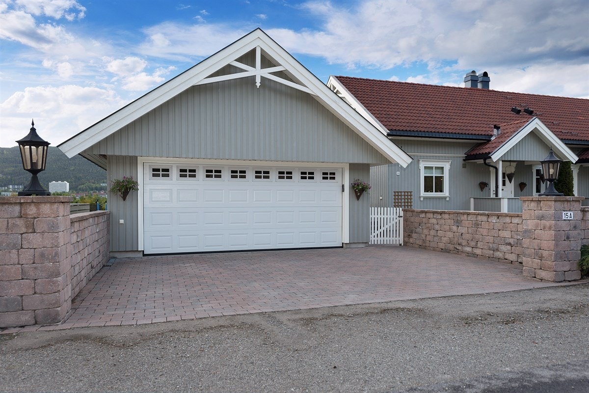 Dobbelgarasje. Galleribilde