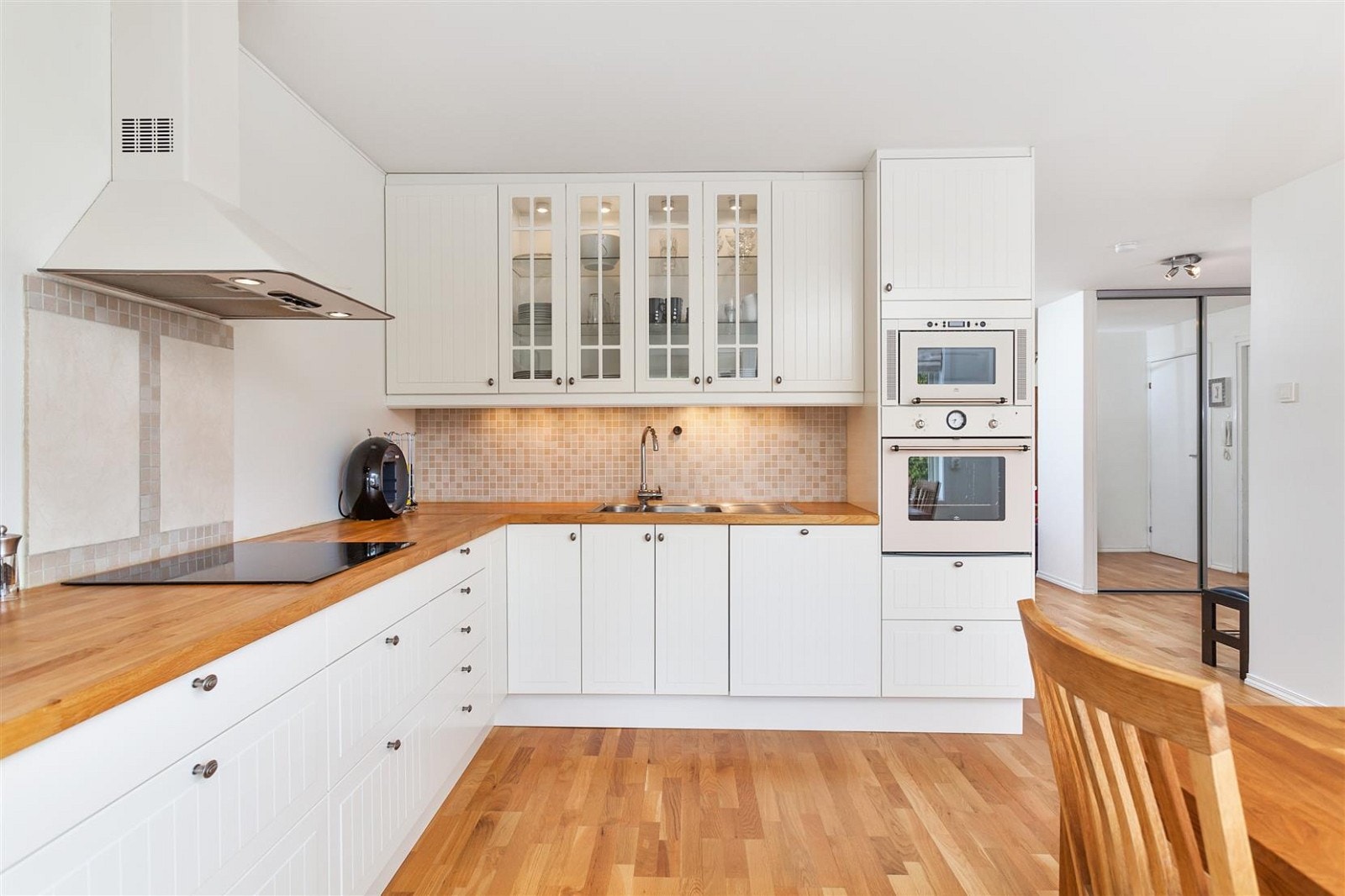 Velutstyrt kjøkken fra 2008 Galleribilde