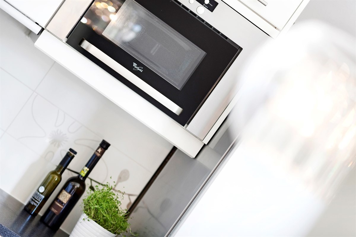 Kjøkken med integrerte hvitevarer Galleribilde