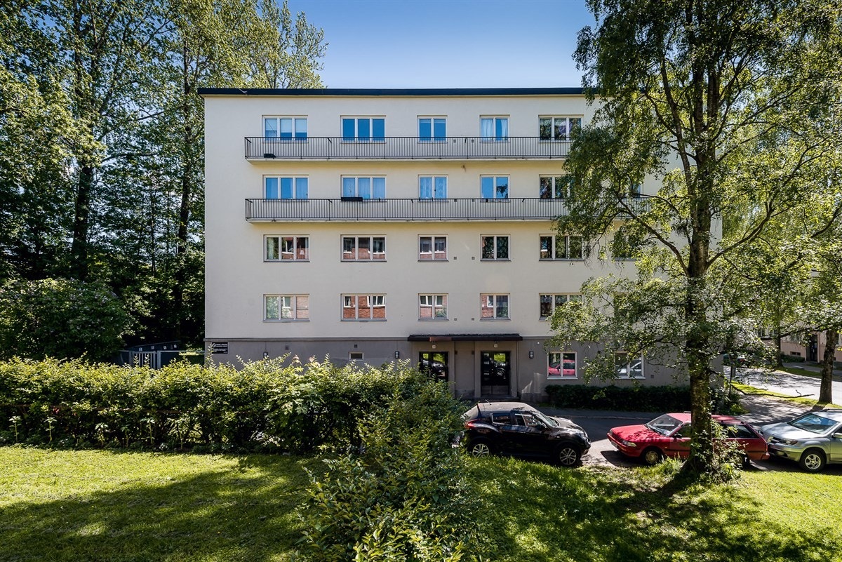 Leiligheten ligger i grønne og fredelige omgivelser innerst i Sinsenterrassen. Galleribilde