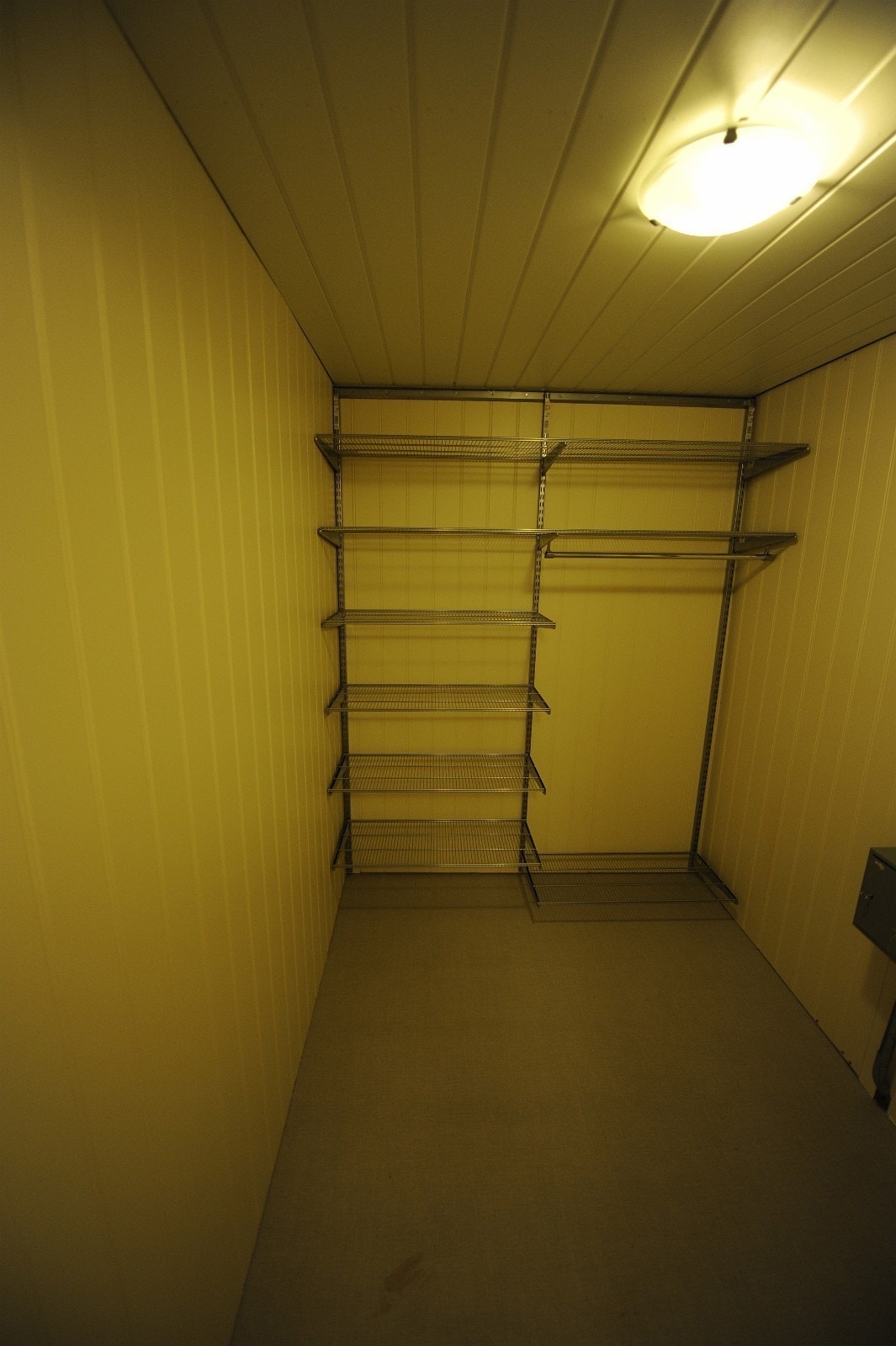 Garderobe Galleribilde