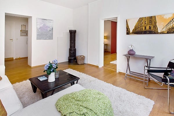 Stor, lys stue Galleribilde