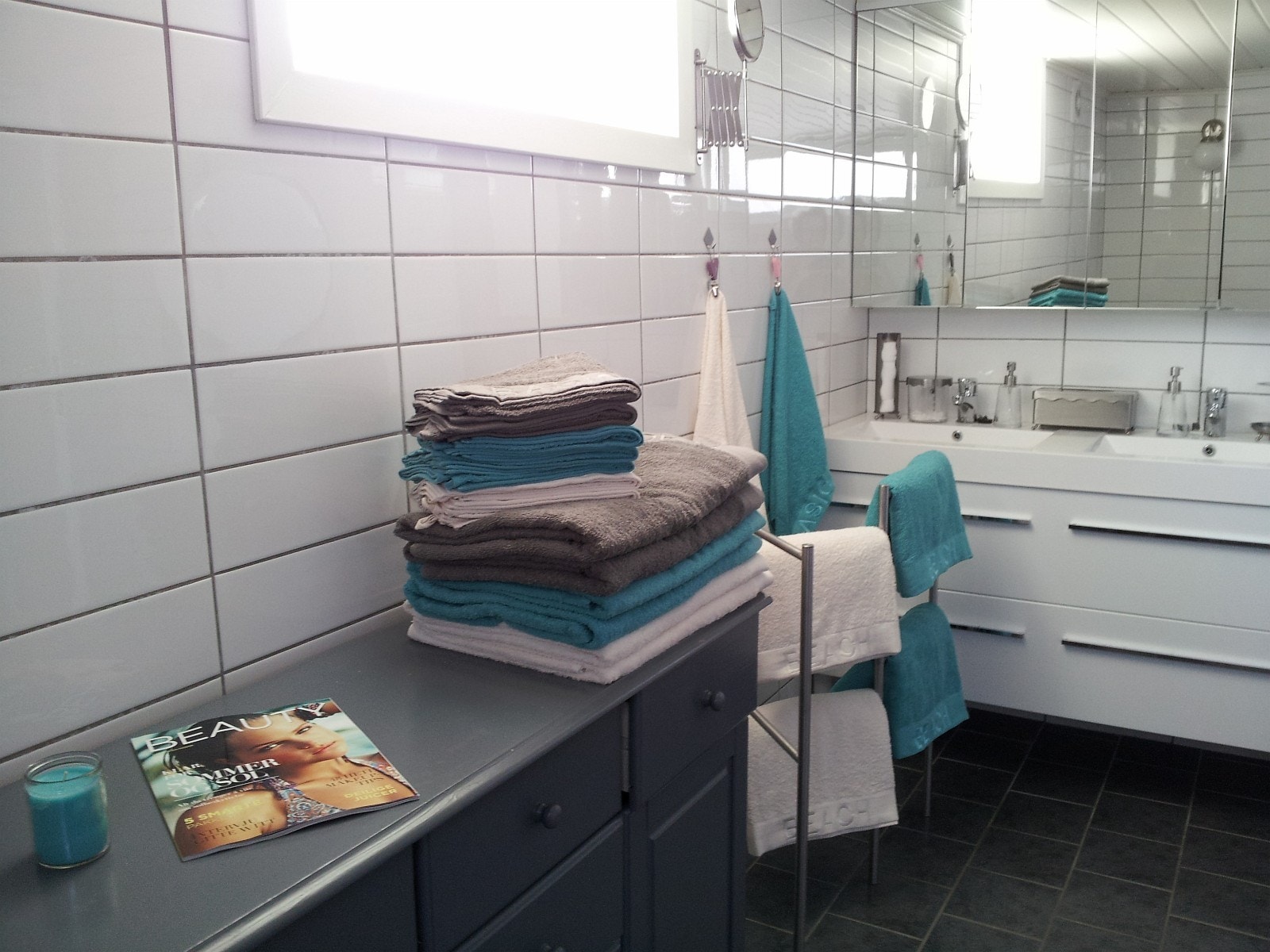 Bad/vaskerom m/dobbel servant Galleribilde