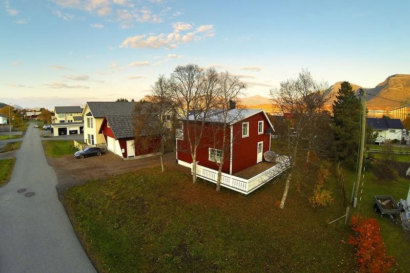 Stor opparbeidet plen på eiendommen Galleribilde