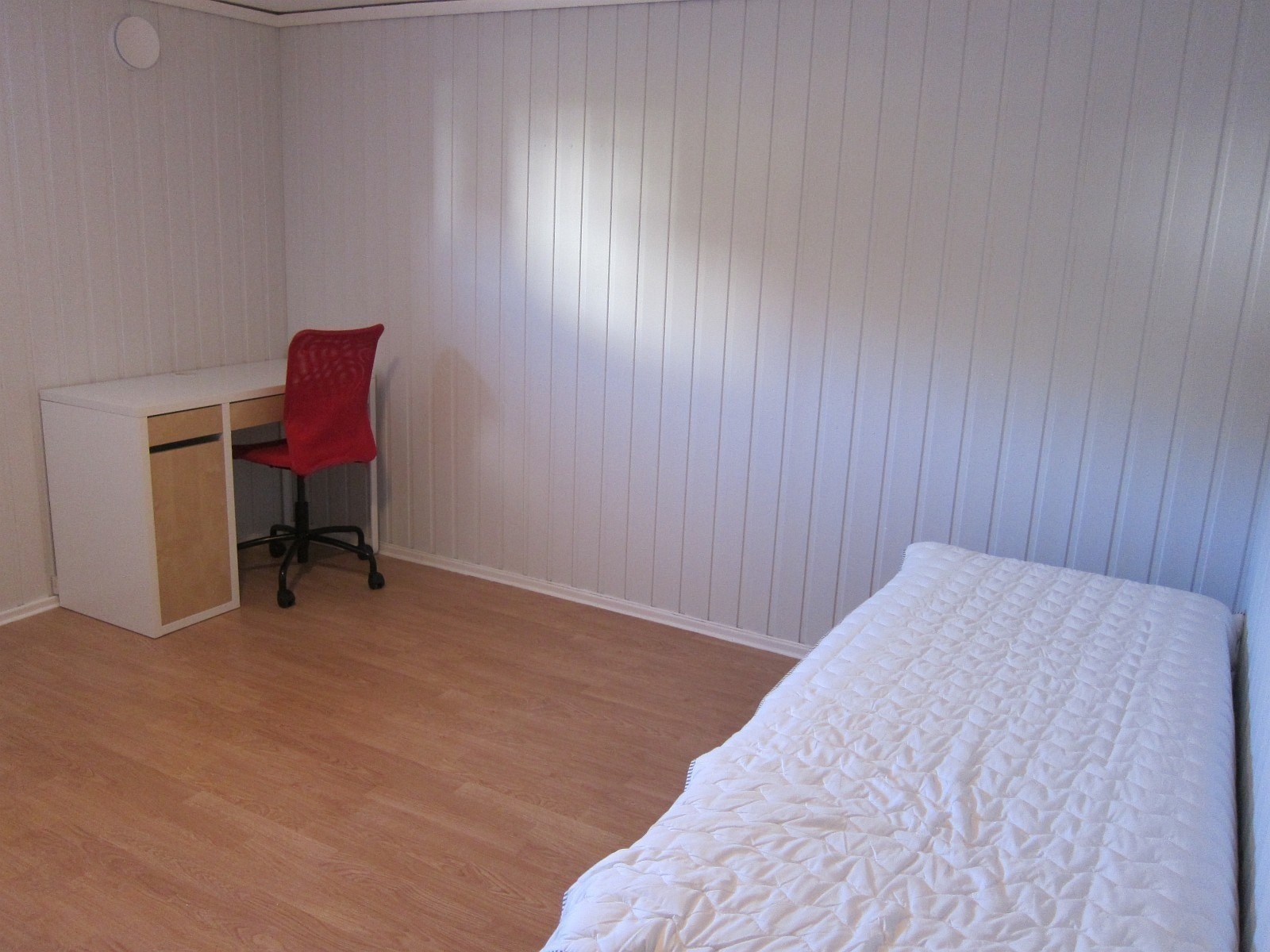 Sov 1 (kr 4 200,-) Galleribilde