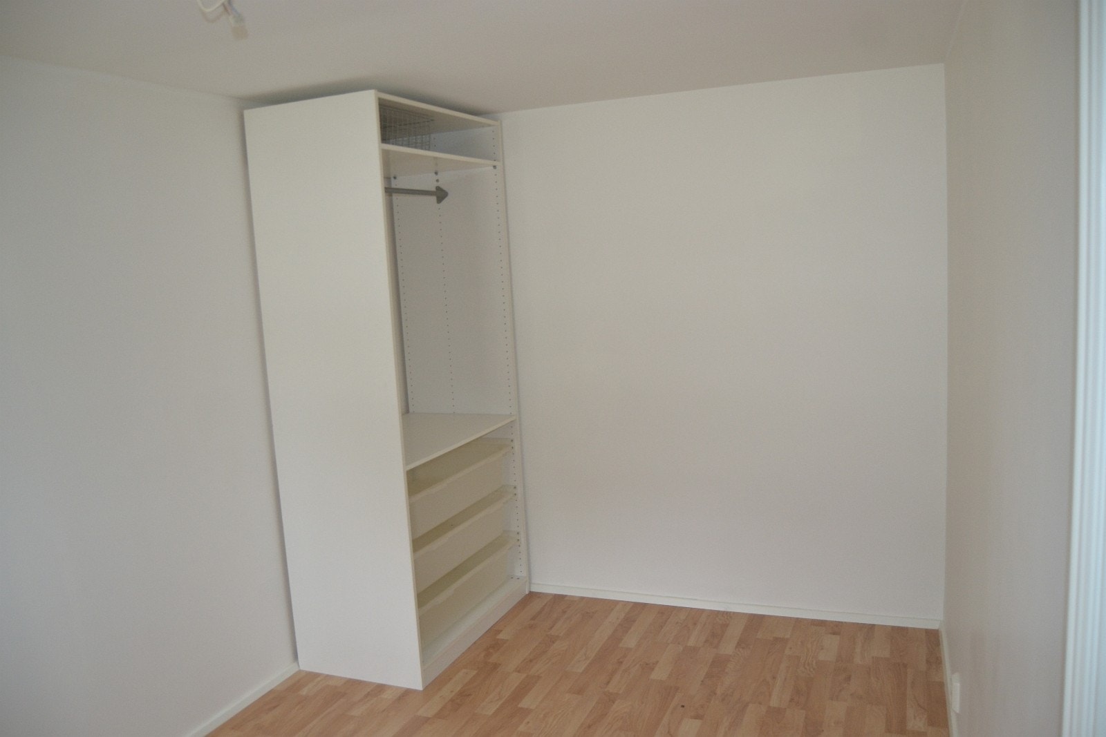 Soverum Nb! Denne garderobe finnes ikke Galleribilde