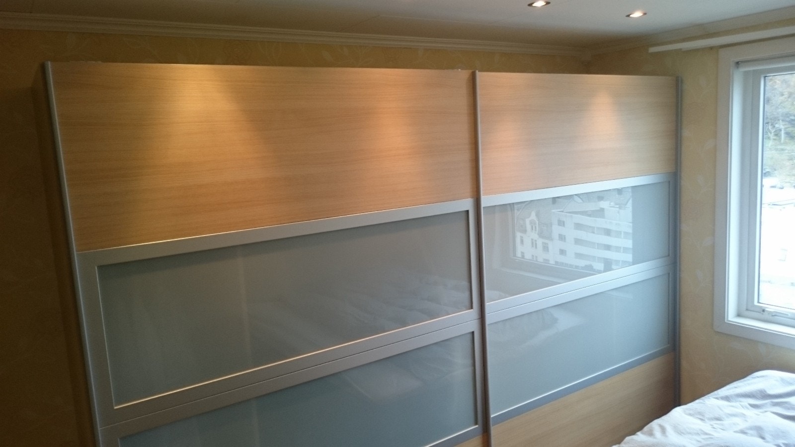 Garderobeskap rom 2 Galleribilde