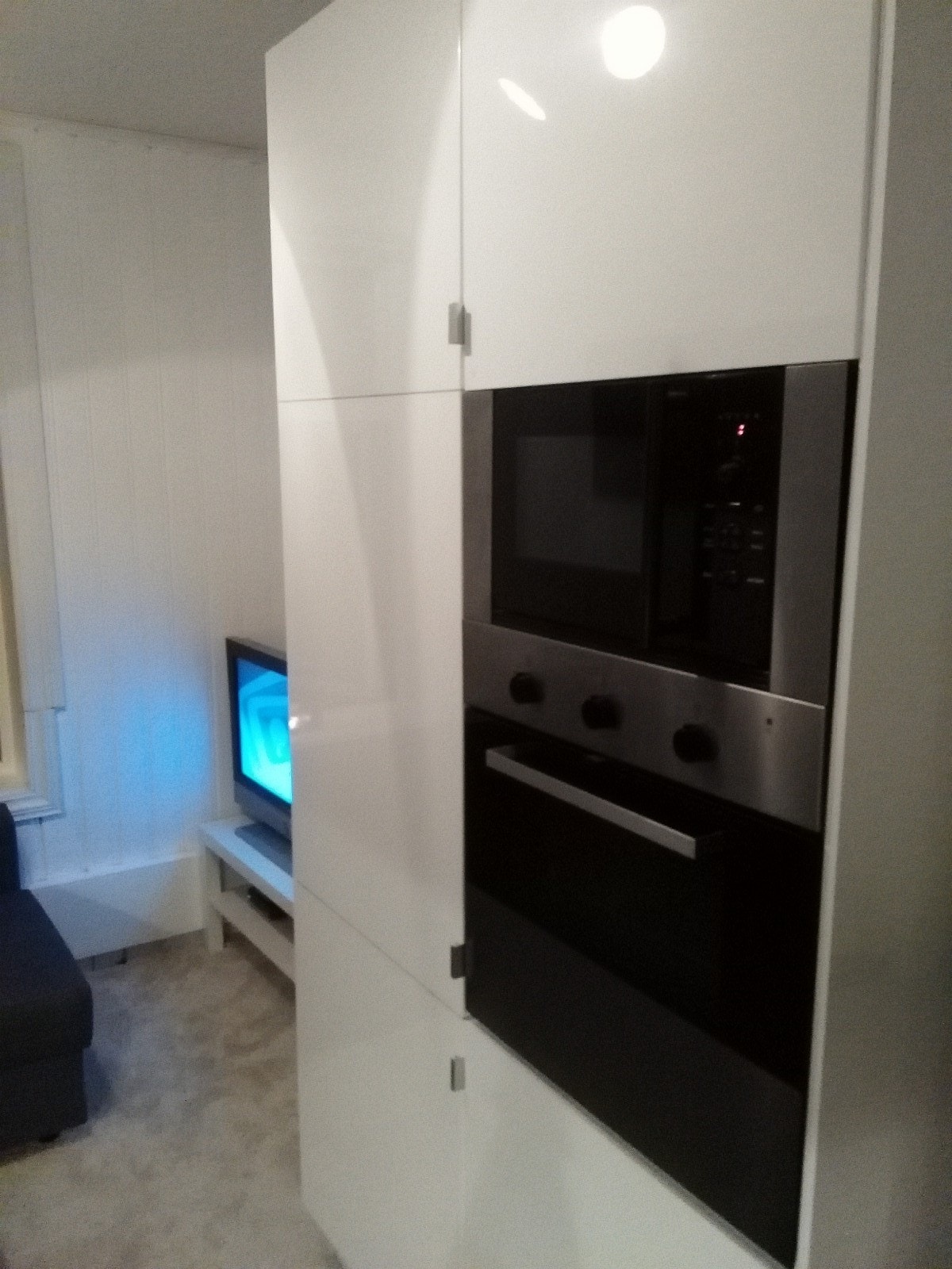 Integrert kjøl/frys ovn og mikro Galleribilde