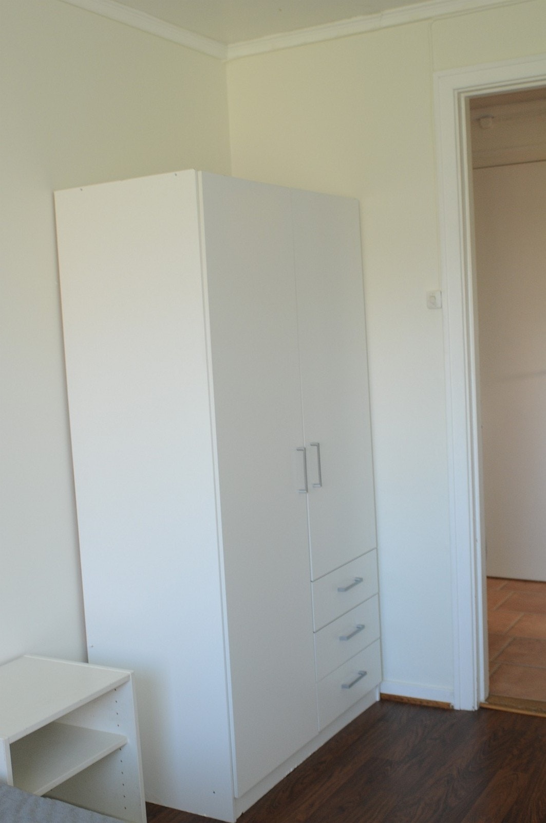 rom1, 8kvm Galleribilde
