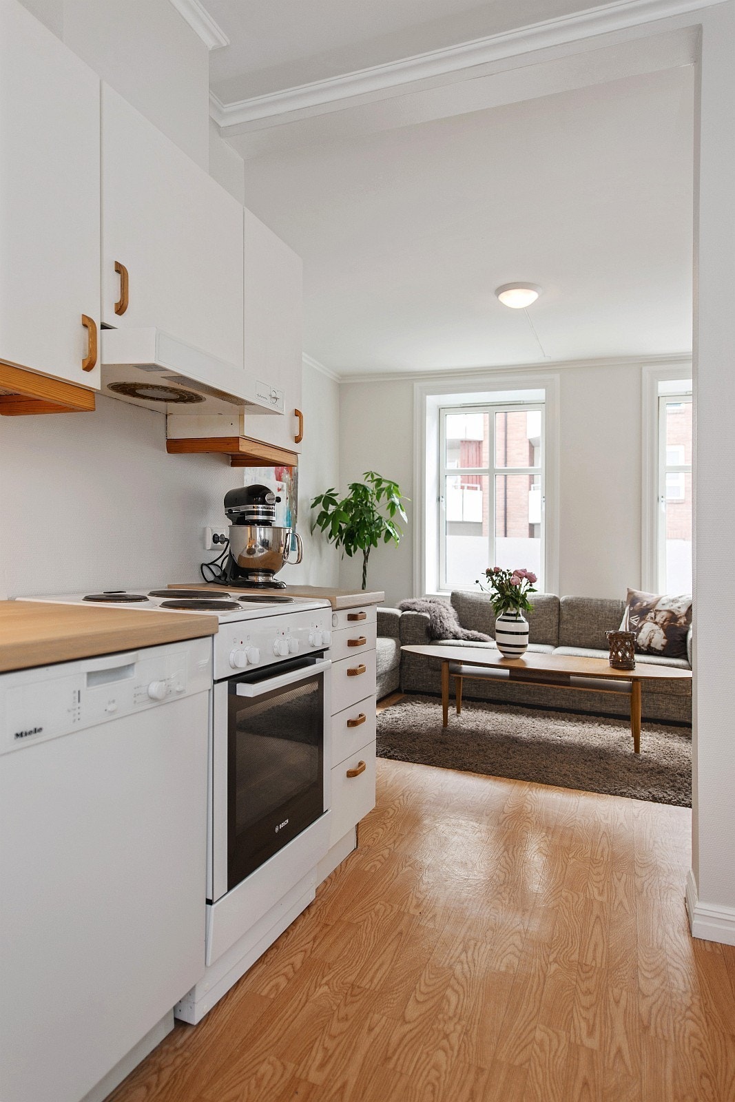 Kjøkken mot stue Galleribilde