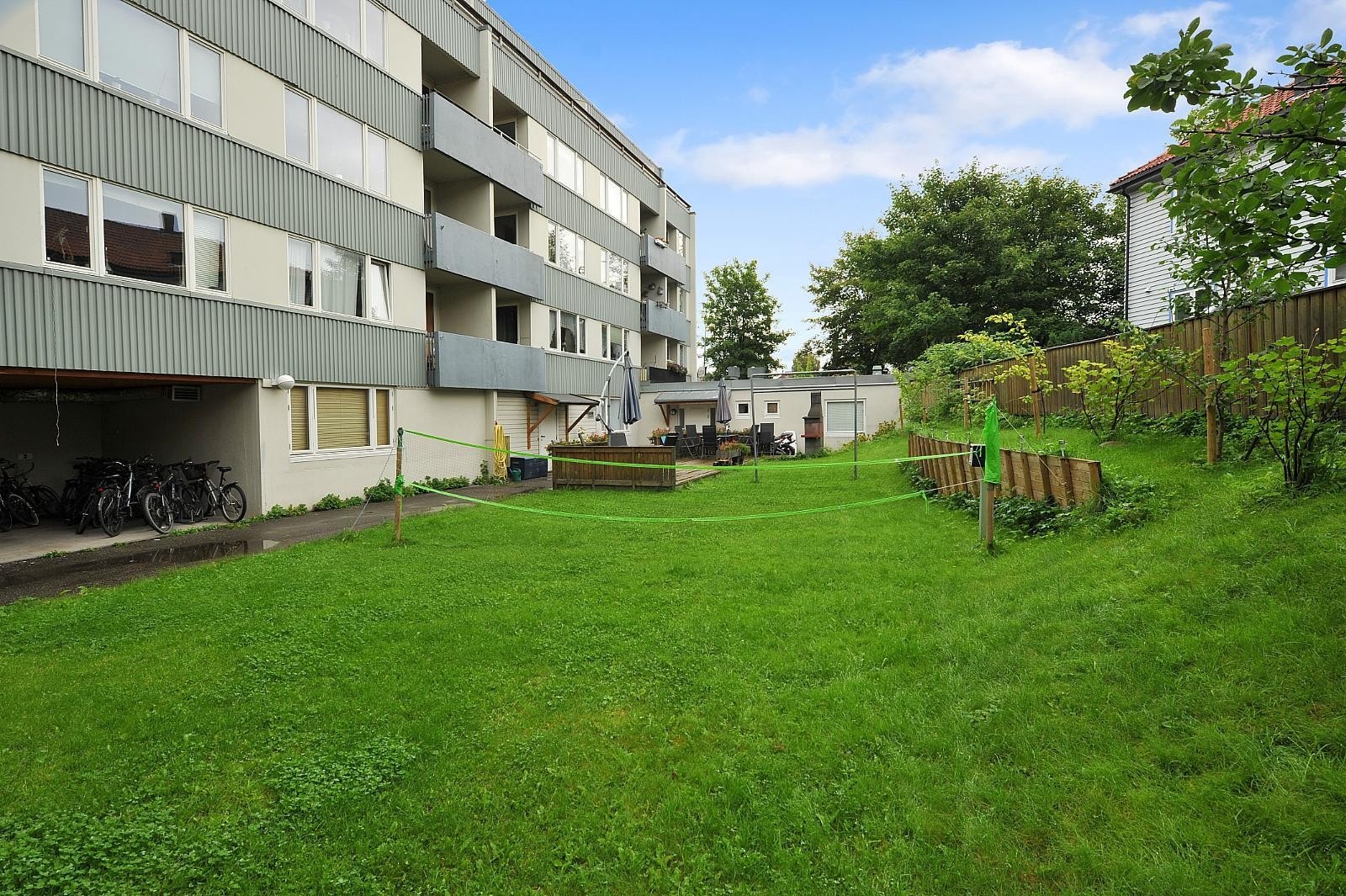 Fasade - Bakgård. Galleribilde