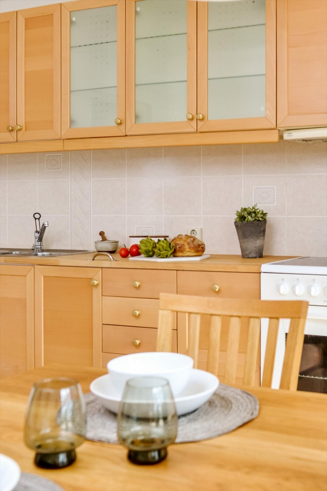 God skap- og benkeplass Galleribilde