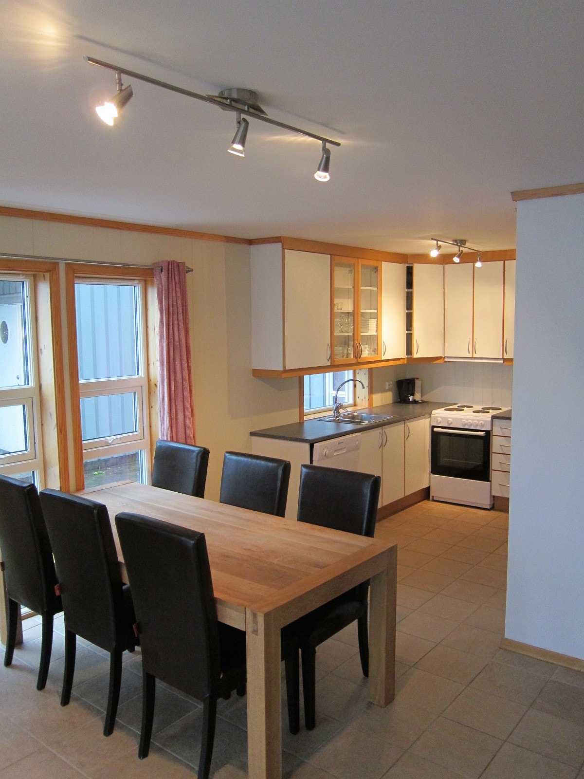 Kjøkken , spisestue Galleribilde