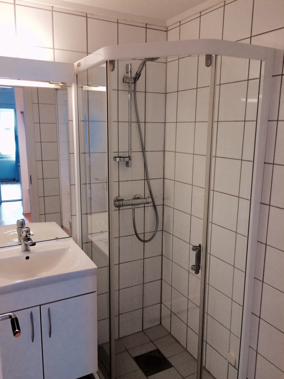 bad med vask/tørk Galleribilde