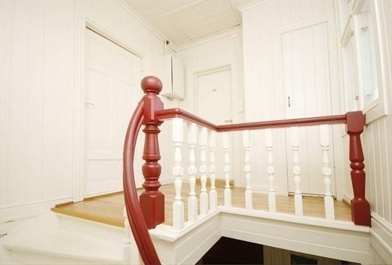 Inngang til leil og bad 2. etasje Galleribilde