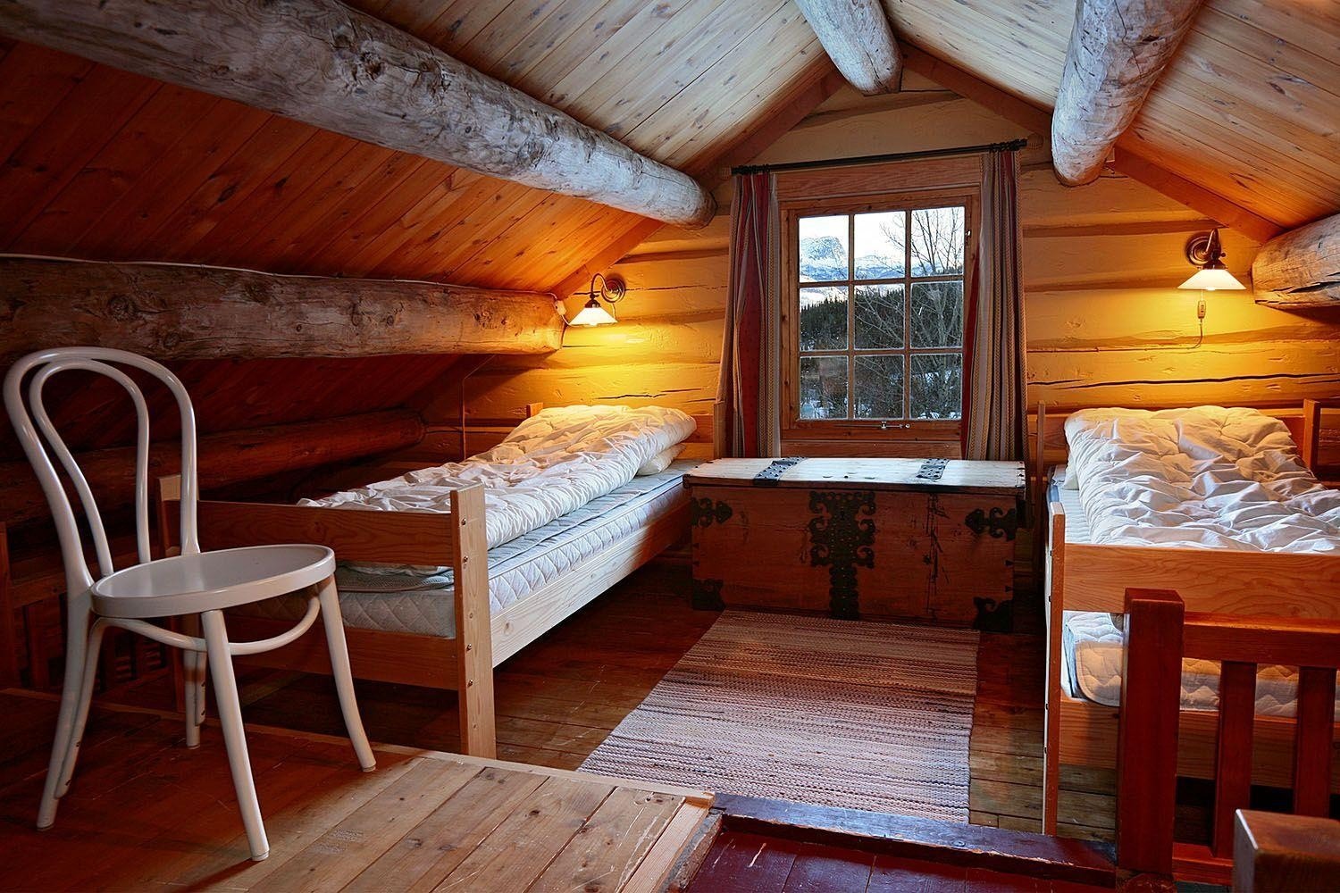 Hems i "Skolestua" Galleribilde