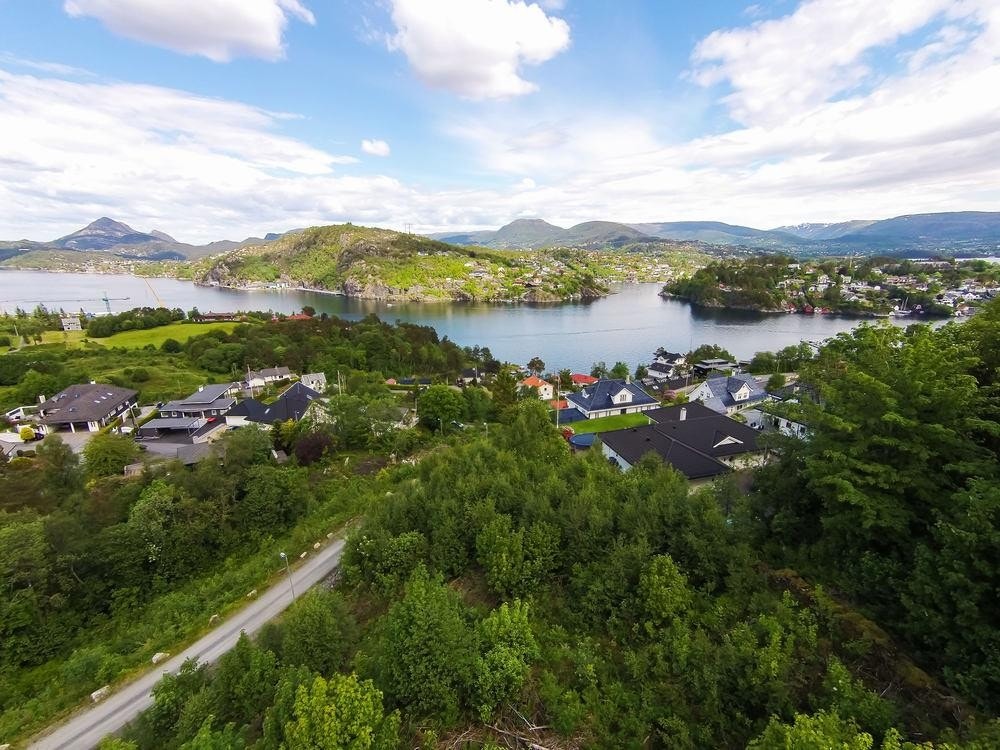 Tomten er på 1 736 kvm og har en utnyttelsesgrad på 60 % Galleribilde