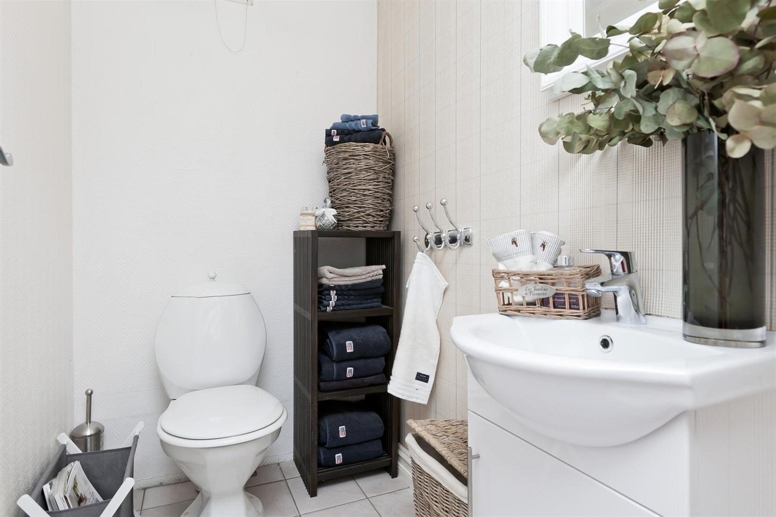 Toalett i underetasje. Galleribilde