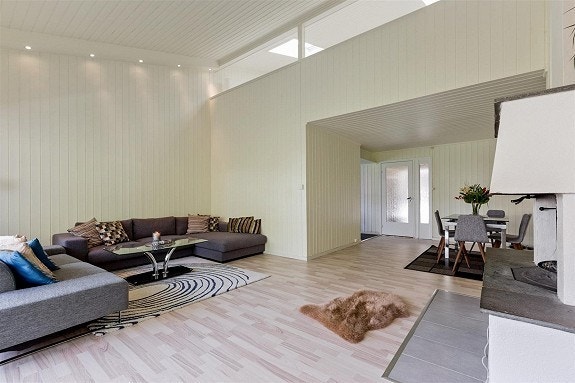 Fin takhøyde som gir et romslig preg Galleribilde