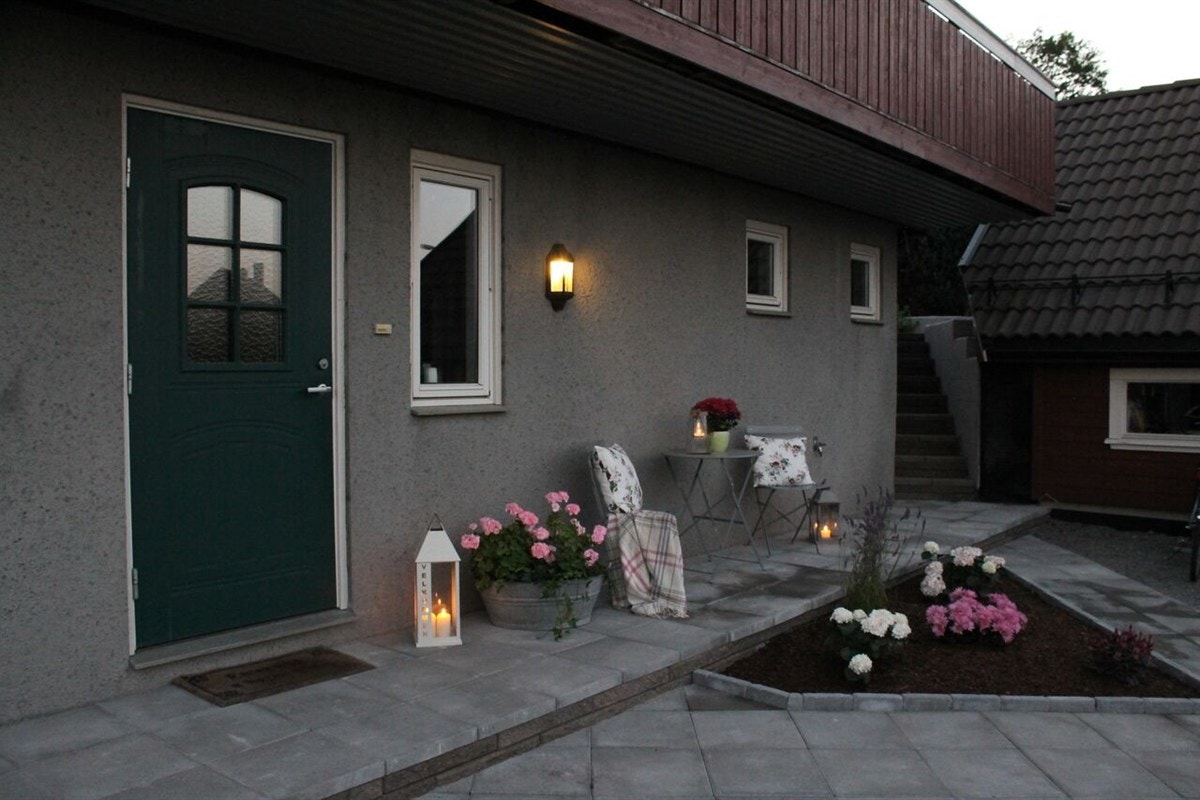 Inngangsparti by night.... Galleribilde