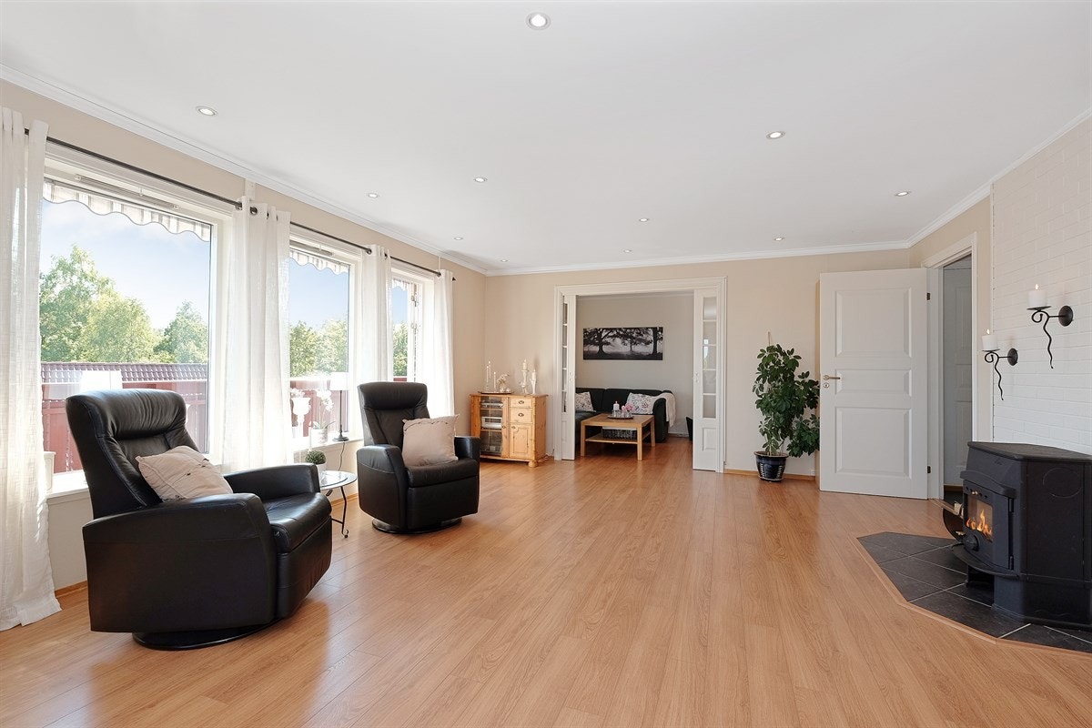 Da har vi forflyttet oss over i stuen Galleribilde